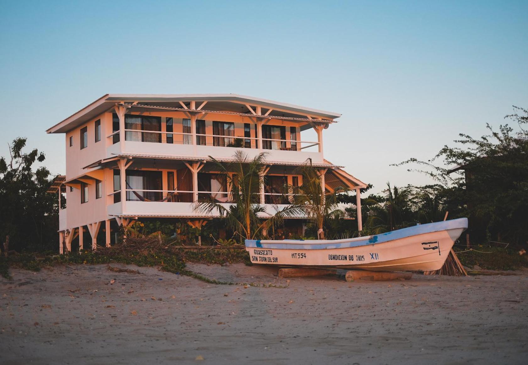 Stella Mar Oceanfront Hotel Popoyo Bagian luar foto