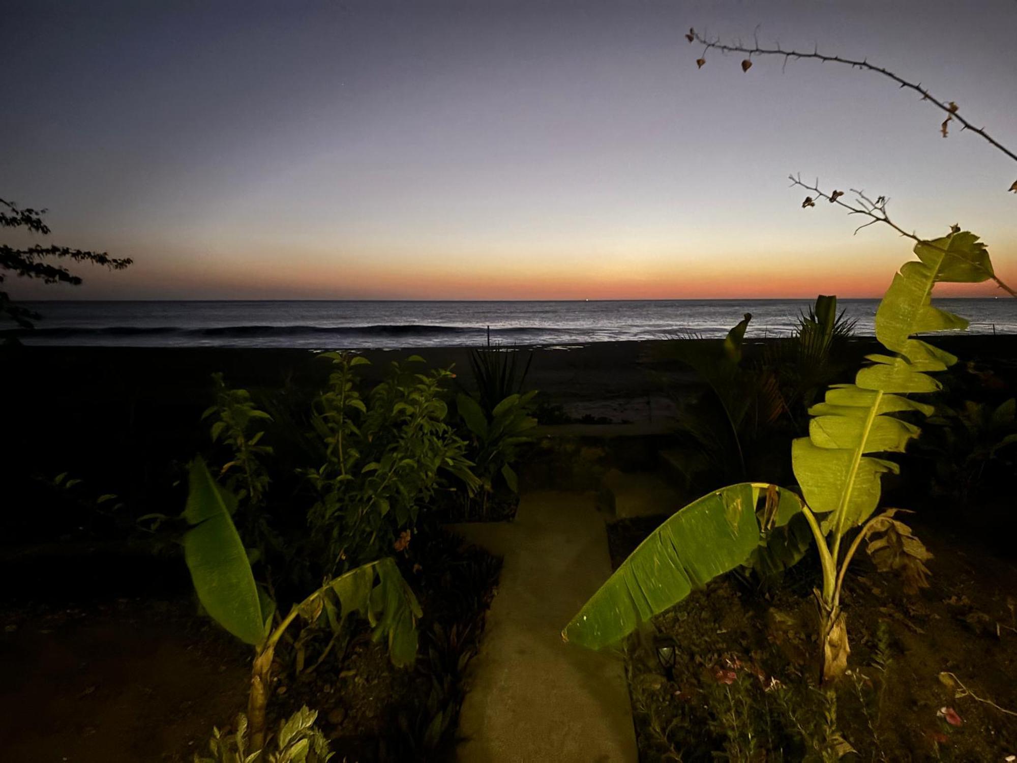 Stella Mar Oceanfront Hotel Popoyo Bagian luar foto