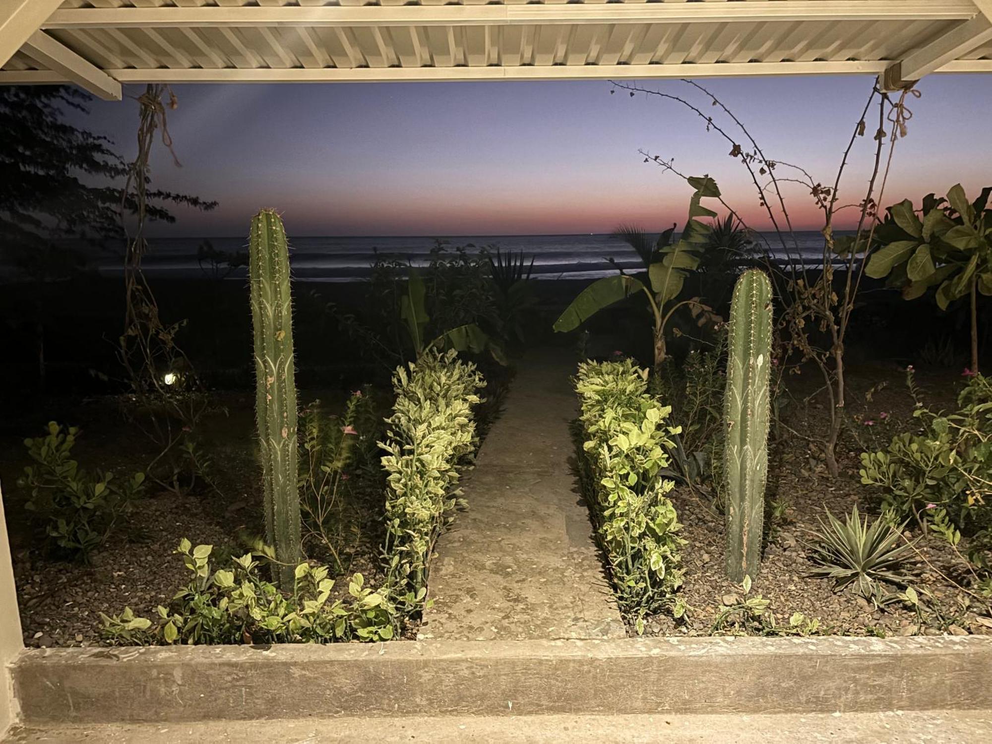 Stella Mar Oceanfront Hotel Popoyo Bagian luar foto