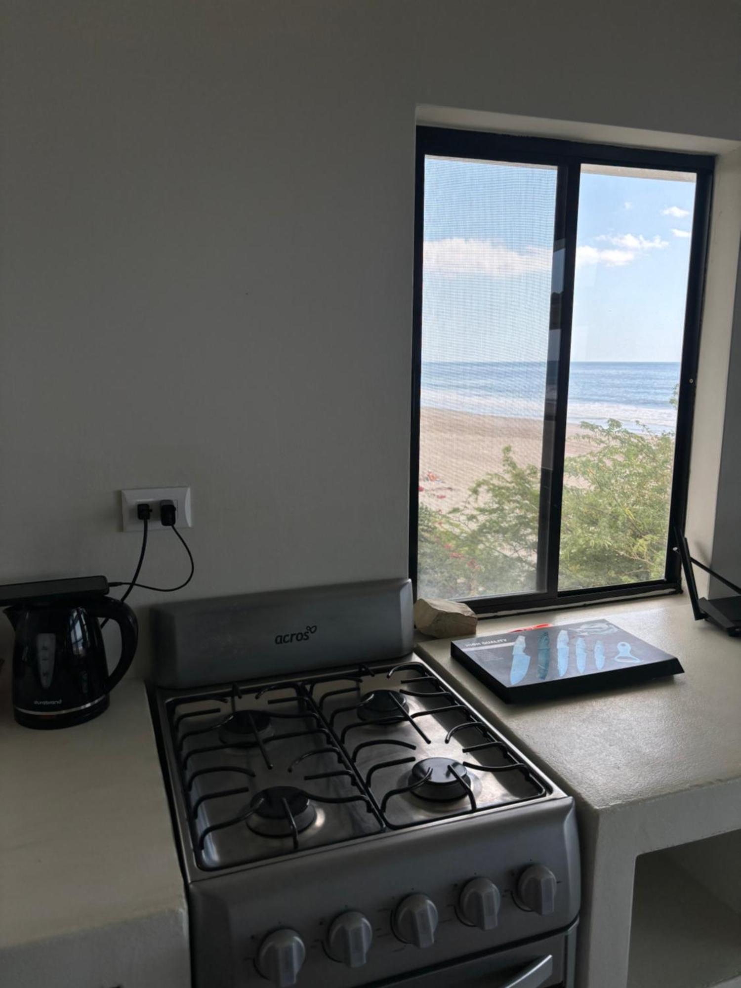 Stella Mar Oceanfront Hotel Popoyo Ruang foto